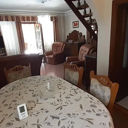 Fani Nyaralo Koezel A Vizparthoz Балатонфеньвеш